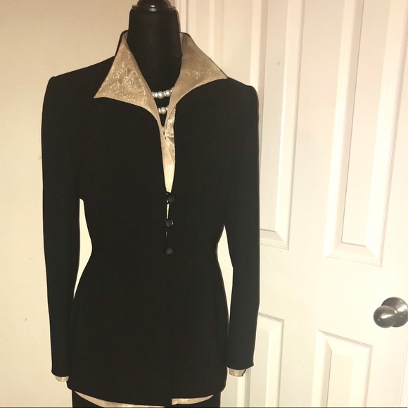 SagHarbor Black & Gold Suit - Picture 7 of 8